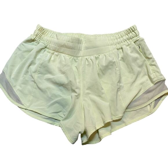 Lululemon Women’s Size‎ 8 Hotty Hot Low Rise Short 2.5" Crispin Green - Picture 2 of 9